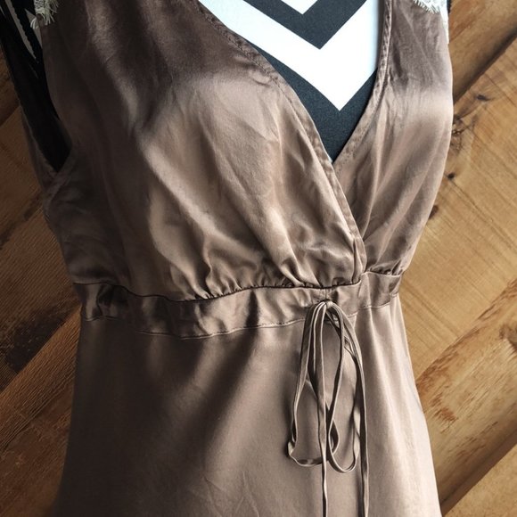 White House Black Market Silk Lace Detail Tank - Picture 4 of 11